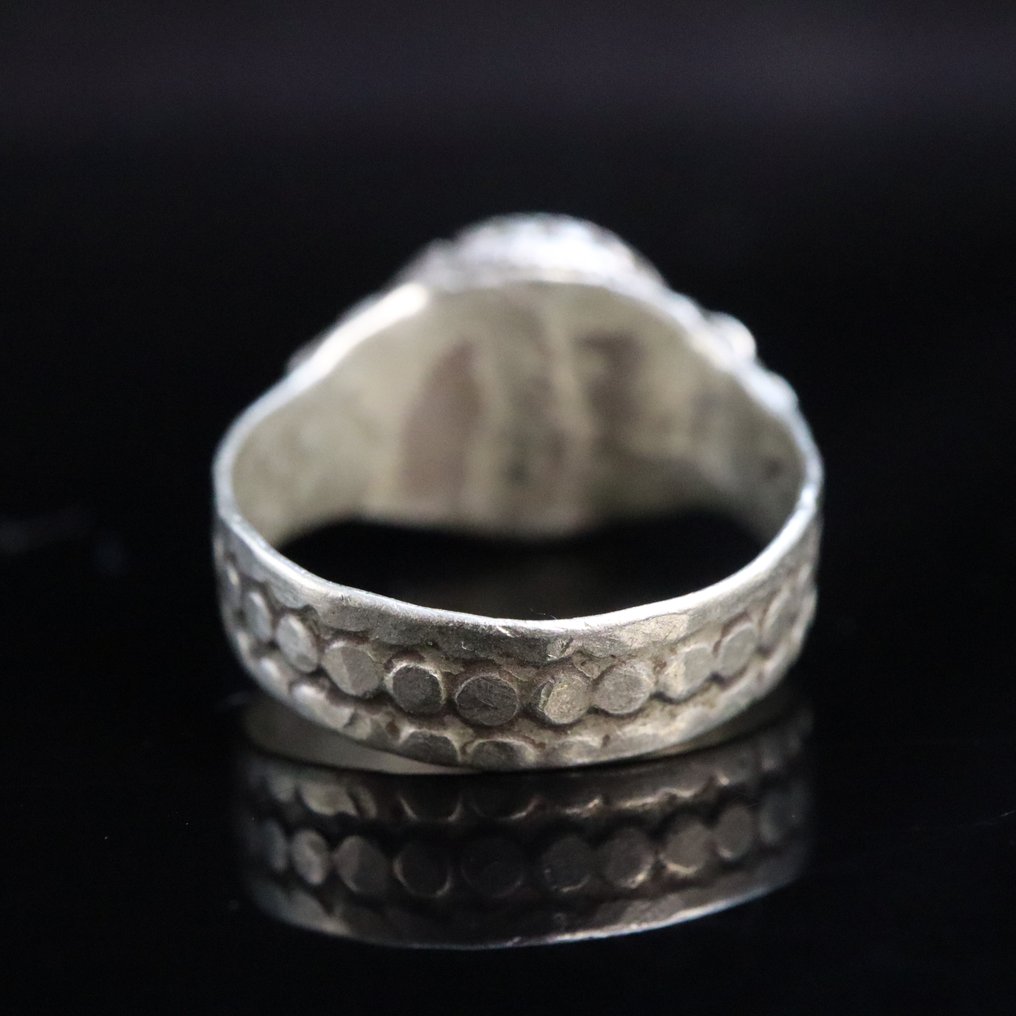 中世纪 银 戒指 - with Red Glass Cabochon  (没有保留价) #4.3