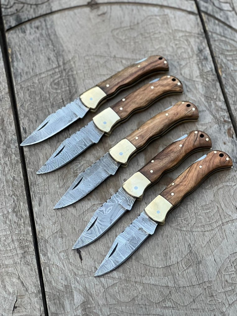 Μαχαίρι κουζίνας - Kitchen knife set - Πτυσσόμενο μαχαίρι, παλαιό τραπεζικό μαχαίρι και συλλεκτικό μαχαίρι. - Μαχαίρι από ανοξείδωτο ατσάλι, ξύλο ελιάς, ορειχάλκινο υποστήριγμα, σφυρήλατο ατσάλι - Γαλλία - Εξατομικευμένο χειροποίητο #1.0