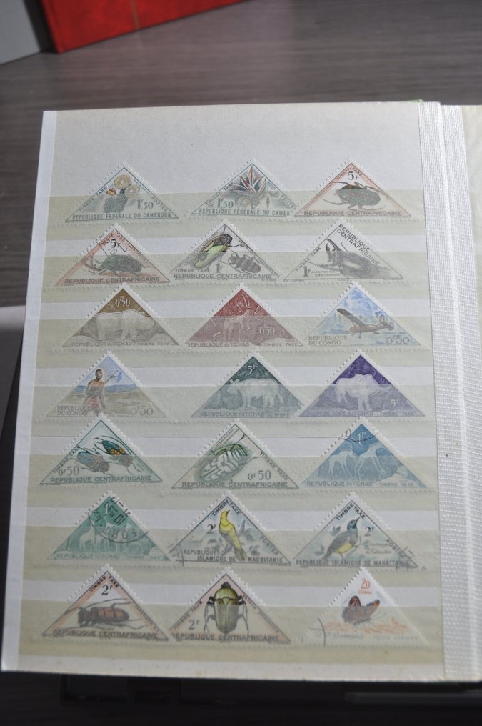 World  - Search party with various countries in stock books and an album (181 photos). #4.3