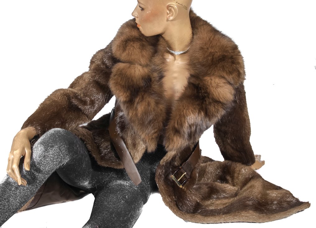 Artisan Furrier - Fur coat #1.0