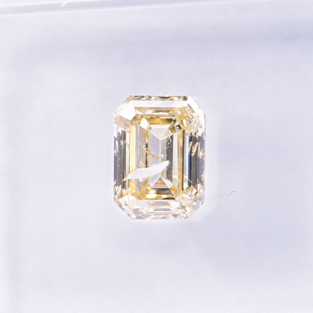 No reserve price - 1 pcs Diamond  (Natural coloured)  - 0.75 ct - Emerald - Fancy Brownish Yellow - I1 - International Gemological Institute (IGI) - VG #1.0
