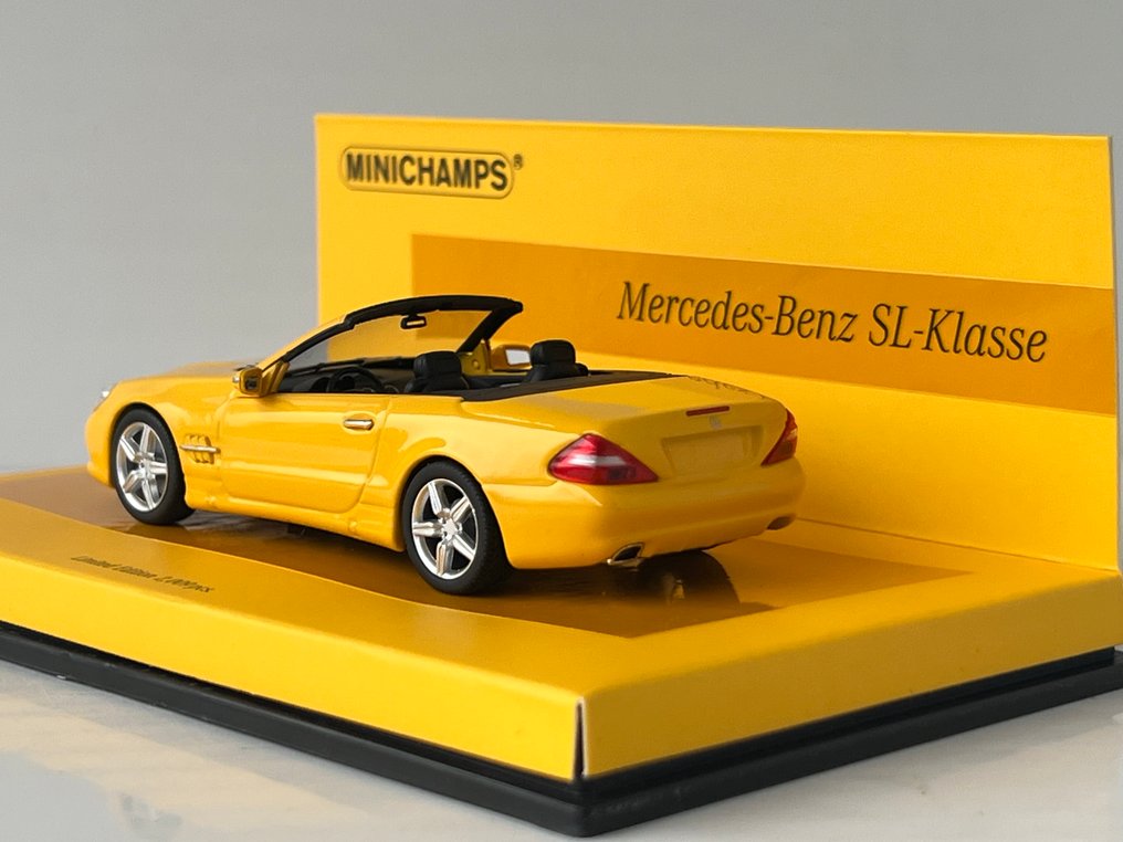 Minichamps 1:43 - Modell autó - Mercedes Benz - SL R230 #3.2