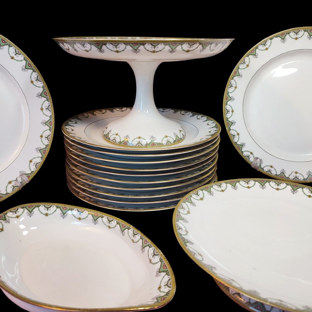 Signé A. Lanternier & Cie - Service de table (15) - Décor festonné multicolore & filet or - Art Déco - Porcelaine fine de Limoges - Pour le diner #1.0