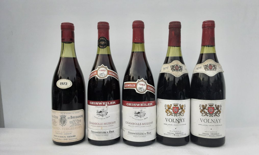 1982 x 2 Geisweiler Chambolle-Musigny; 1978 x 2 Volnay Antoine Demelo; &1972 Pernand-Vergelesses Baron - Borgogna - 5 Bottiglie (0,75 L) #1.0