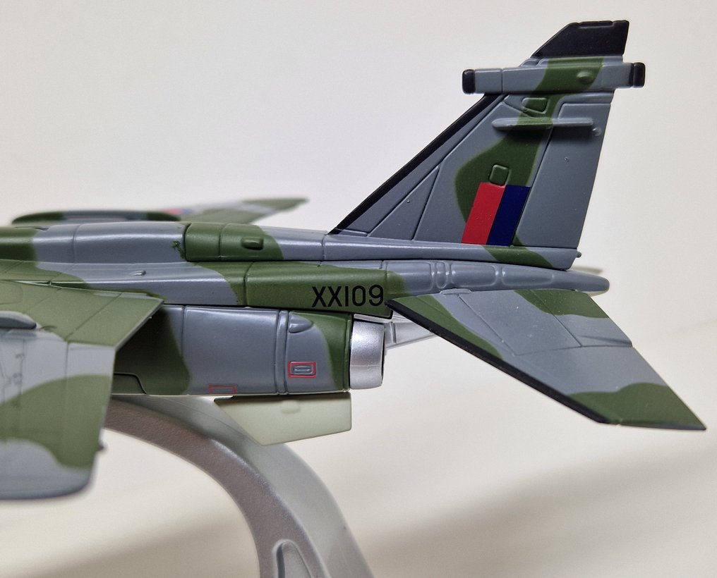 Corgi 1:72 - Model pojazdu wojskowego - BAC Sepecat Jaguar GR.1 xx109 Die Cast - Ograniczona edycja #4.3
