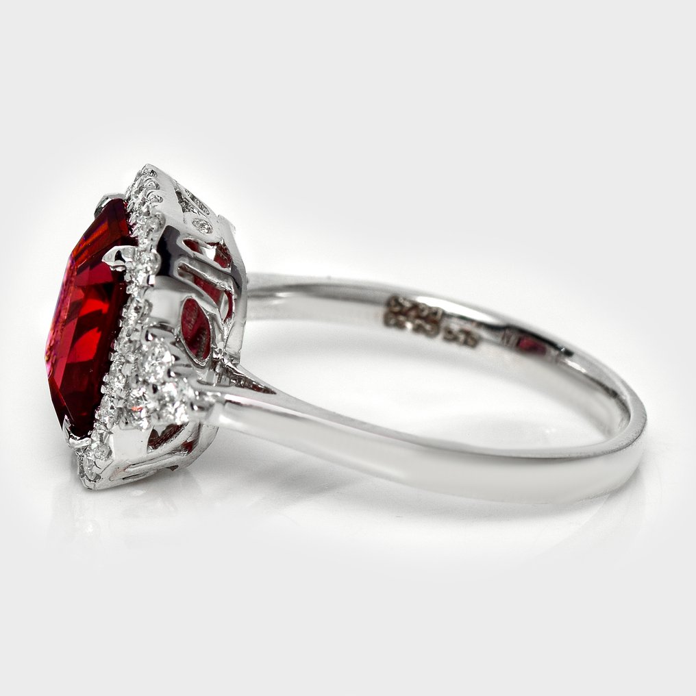 χωρίς τιμή ασφαλείας - Δαχτυλίδι αρραβώνων - 14 καράτια Λευκός χρυσός, HRD 3.20 ct Έντονο Κόκκινο -  3.63ct. tw. Γρανάτης - Διαμάντι #3.2