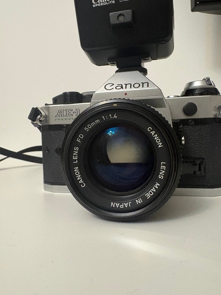 Canon AE-1 Program + FD 1,4/50mm + Speedlite 188A | Cameră analogică #3.2