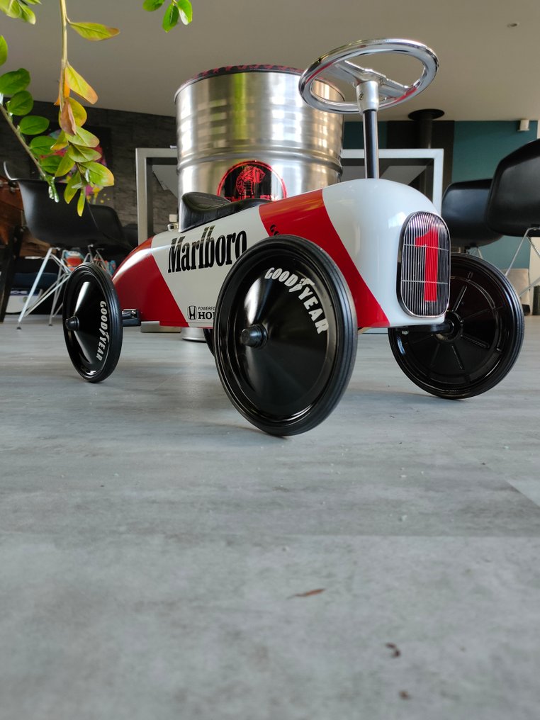 Unique F1 Senna Car - CUSTOMISATION ATELIER 28 - Voiture ART - 2025 #3.2