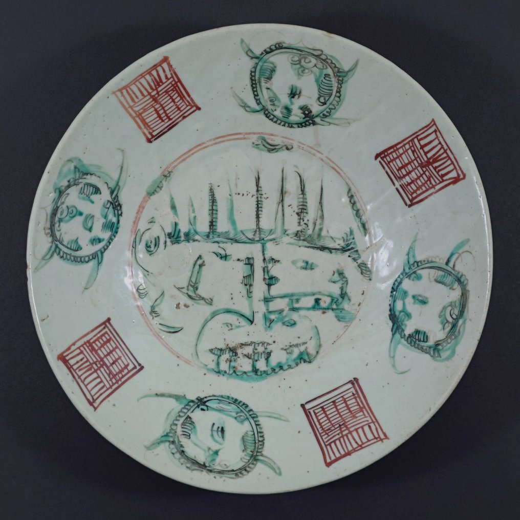 Large 'split pagoda' dish - Porcelain - China - Ming Dynasty (1368-1644) #1.0