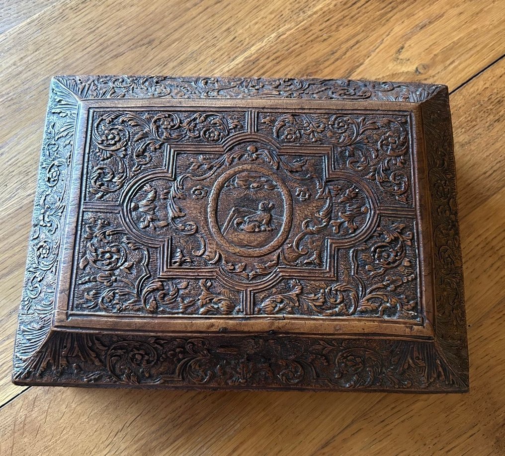 Wedding casket - St. Lucie Woods - 1700-1750 - Attributed to the workshop of César Bargard (1620-1709). #1.0