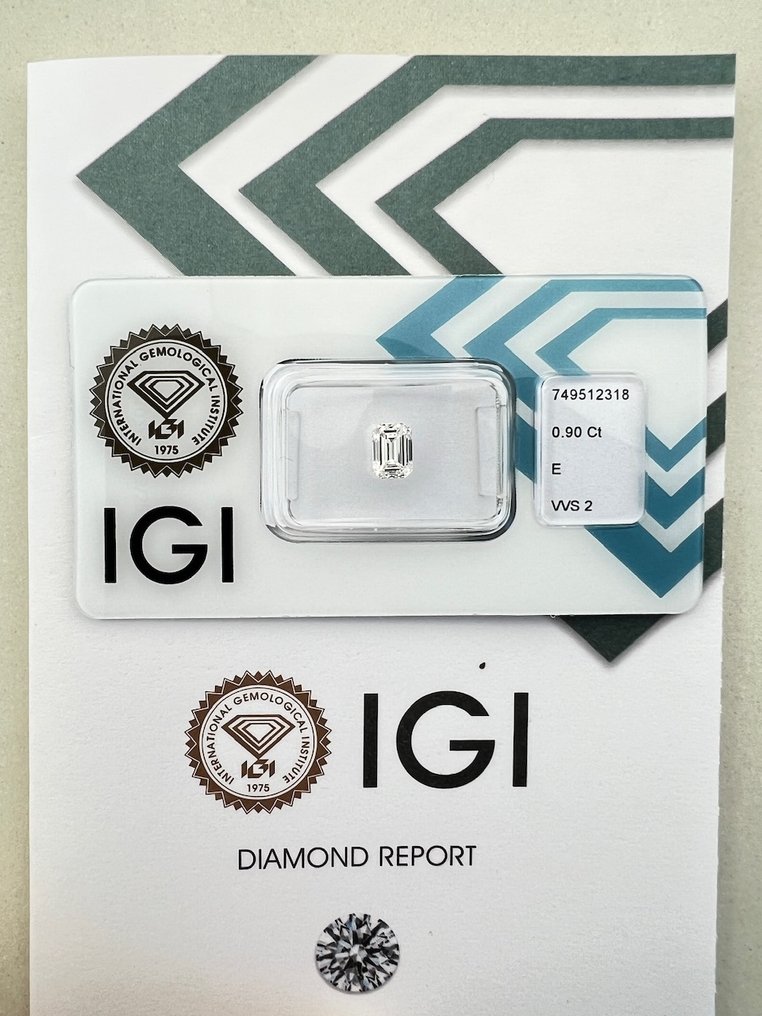 没有保留价 - 1 pcs 钻石 (天然) - 0.90 ct - 祖母绿 - E - VVS2 极轻微内含二级 - 国际宝石研究院(IGI) #1.0