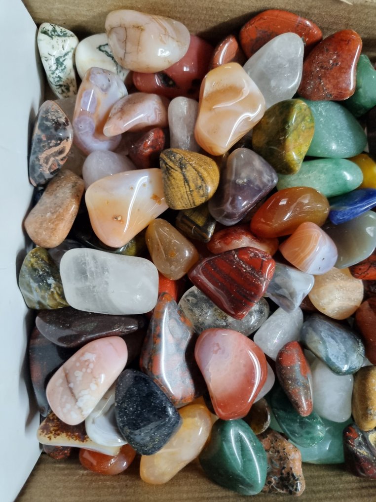 Big Lot HQ tumbled crystals - different minerals, 20-45 mm Freeform- 2.21 kg #1.0