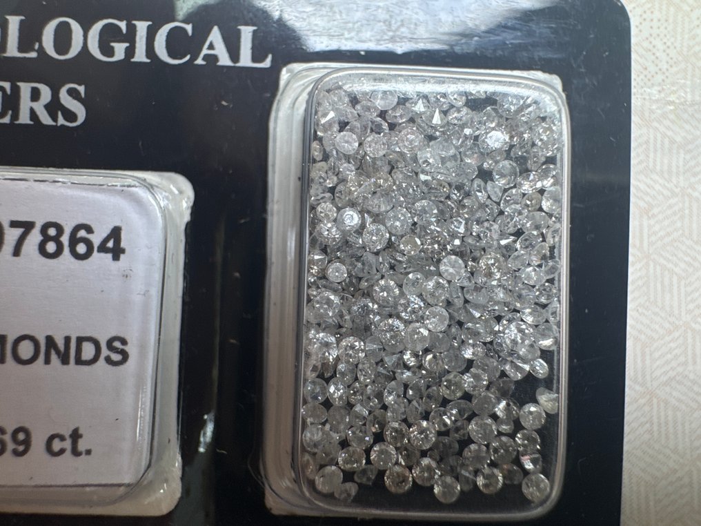 没有保留价 - 290 pcs 钻石  (天然)  - 3.69 ct - 圆形 - D (无色), E, F, G - VS1 轻微内含一级, I1 内含一级 - 以色列宝石中心（G.C.I.） #1.0