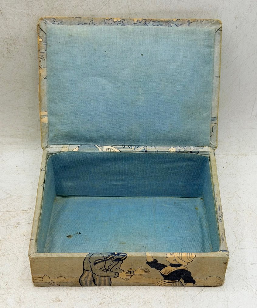 Box - Between Wars - Stoneboard and Fabric - Postcards #3.2