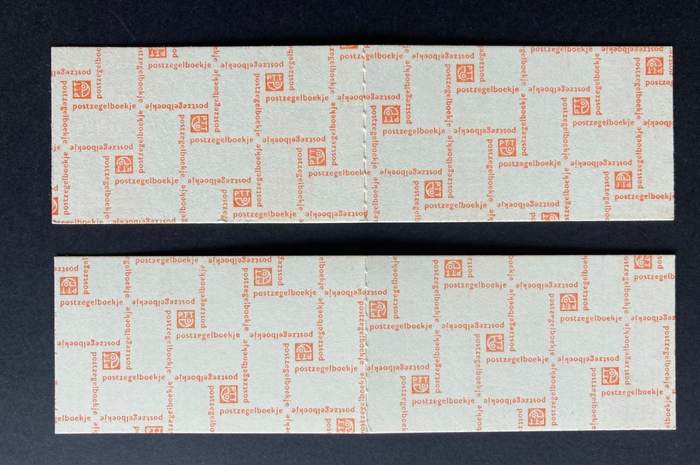 Netherlands 1970 - Stamp booklets with strongly shifted text block. - NVPH PB 9f en 9g #1.0