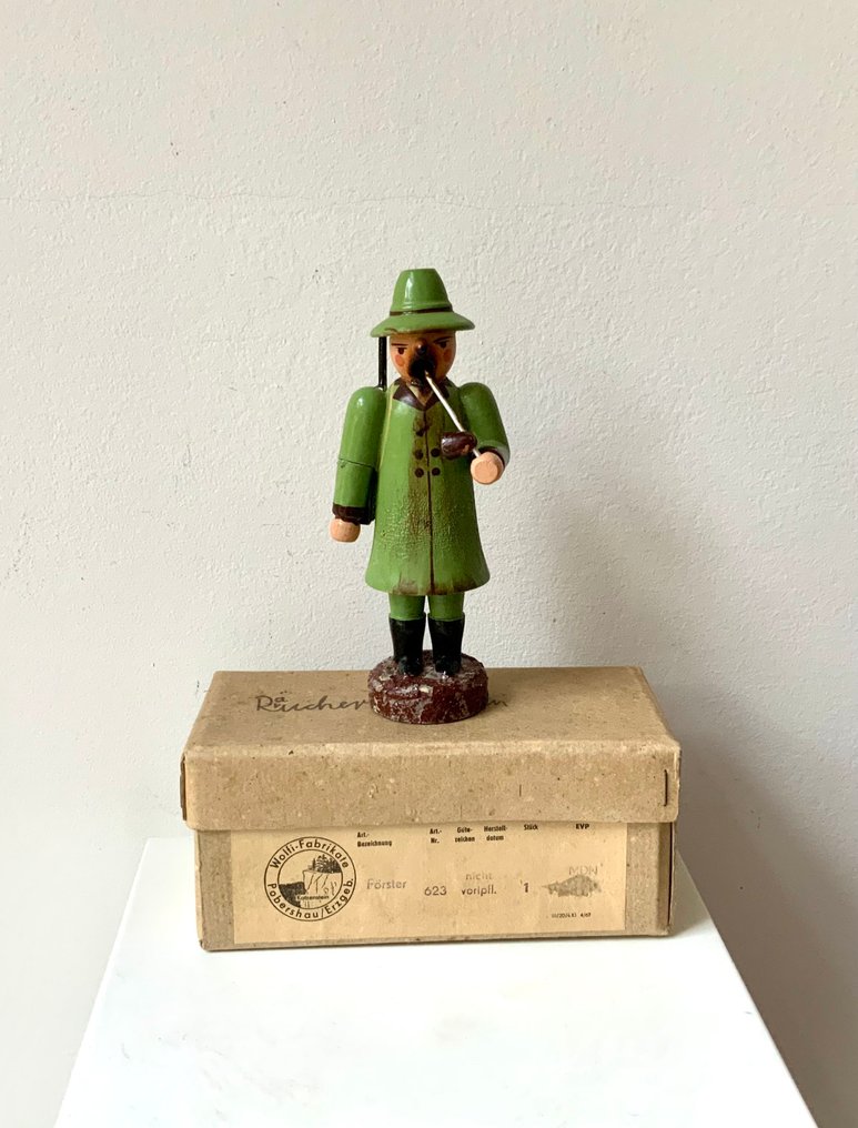 Karácsonyi figuradísz Wolfi-Fabrikate - Förster - Fa - Erzgebirge 1950 #1.0