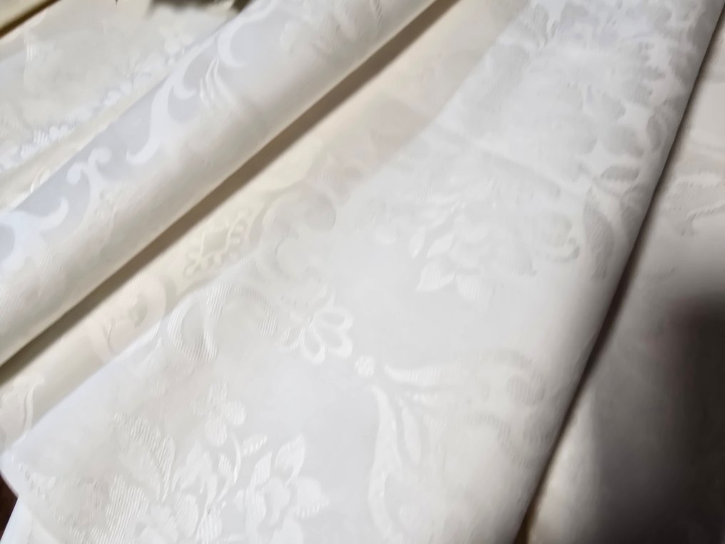 Textile - 600 cm - 100 cm - Ancient fabrics #2.1