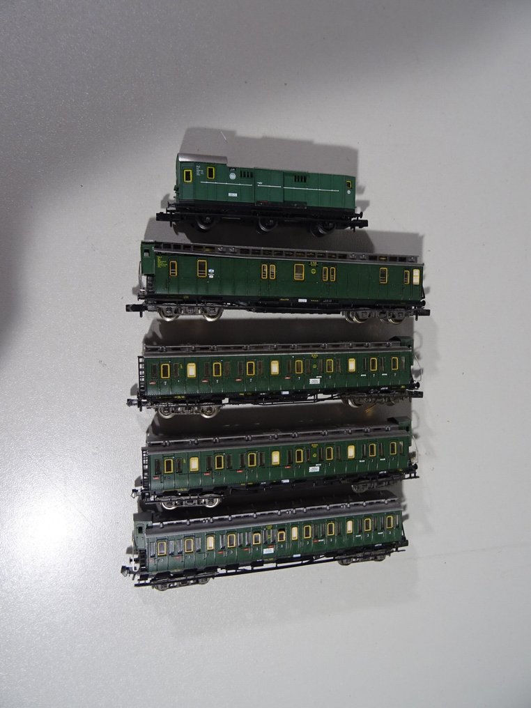 Arnold Rapido, Fleischmann N - Set di treni (5) - Auto per 5 persone #3.2