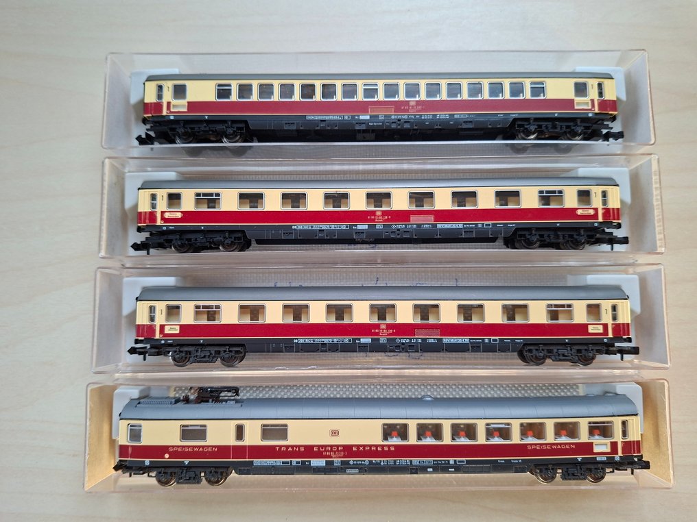 Fleischmann N - 8160, 8169, 8163, 8162 - Model train passenger carriage (4) - TEE carriages - DB, Trans Europ Express #1.0