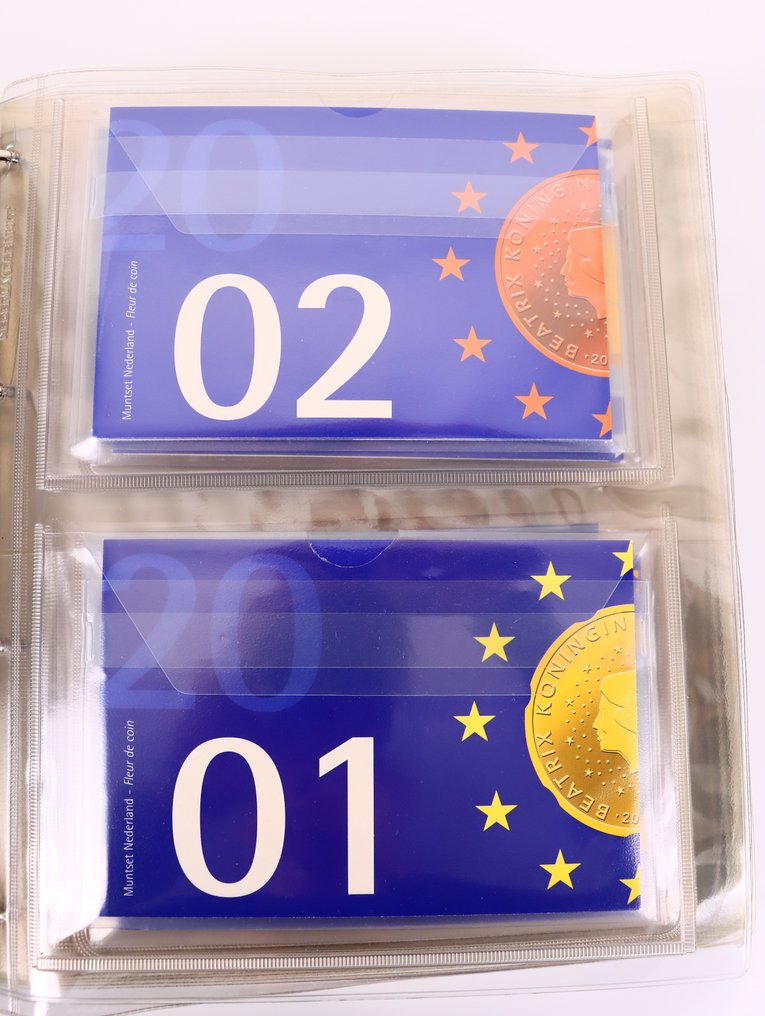 Netherlands. FDC's 1976 t/m 2002 (Compleet in album) (No reserve price) #1.0