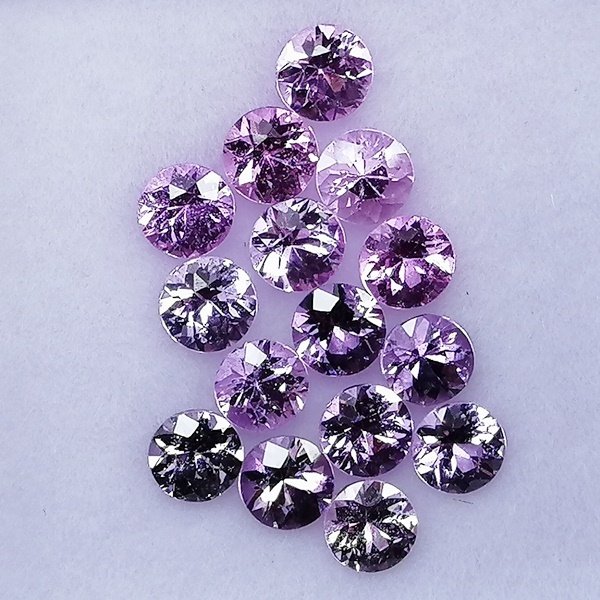 15 pcs Lyserød Safir - 1.99 ct - Instituto Gemólogico Español (IGE) - Uden behandling #3.2