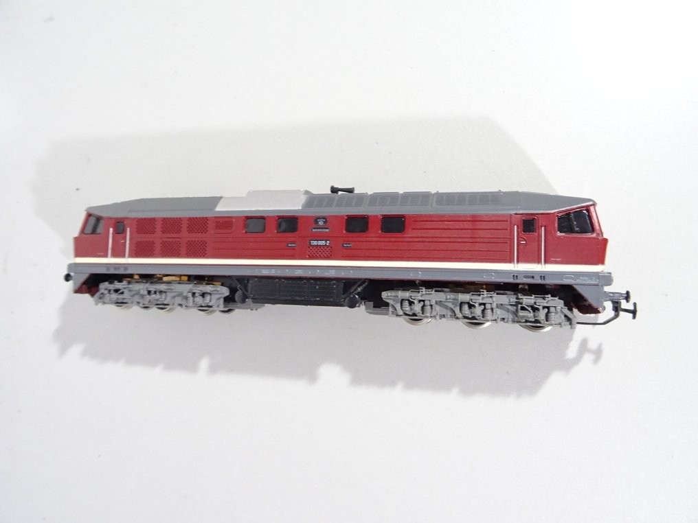 Piko H0轨 - 5/6010 - 柴油内燃机车 (1) - 柴油机车 BR 130 "Ludmilla" 数字化 - DR (DDR) #1.0