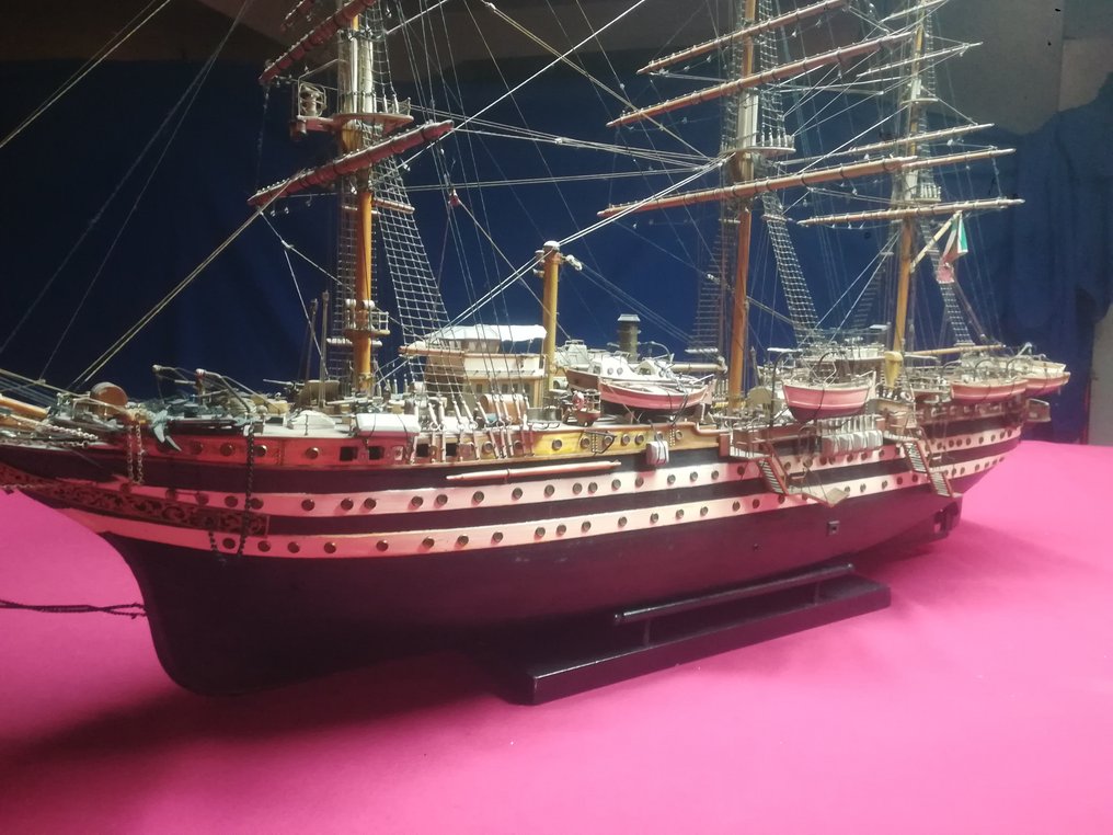 1:72 - Modellschiff - Nave Amerigo Vespucci #1.0