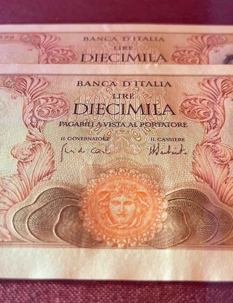 Italy. - 2 x 10.000 Lire 27/11/1973 Michelangelo - Gigante BI 74H; Pick 97 (No reserve price) #1.0