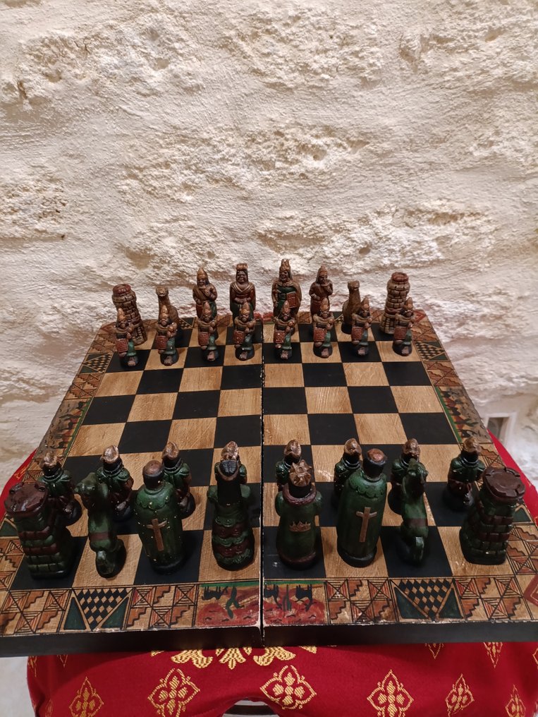 Chess set - Ceramic pieces and wooden tray #1.0