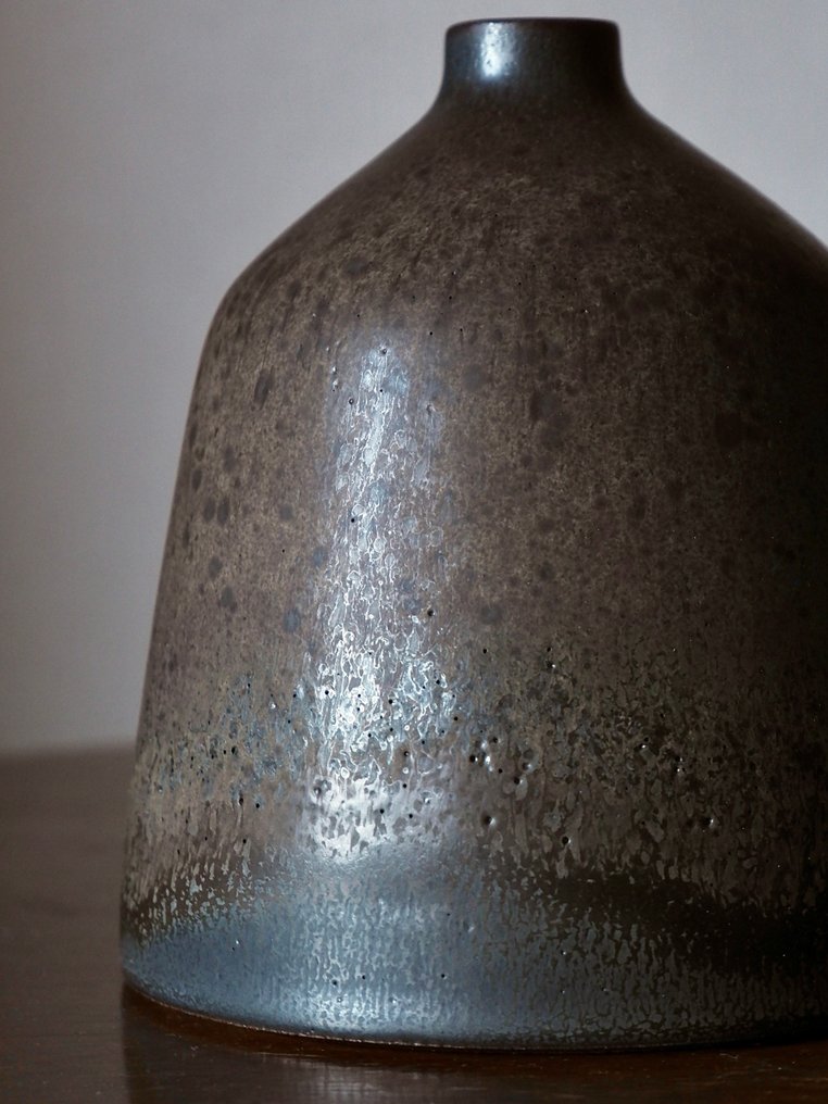 Arata Koji — 泥土与火的微妙炼金术 - 瓷器 - 荒田耕治 Koji Arata - 日本 - 平成時期（1989年至今） #4.3