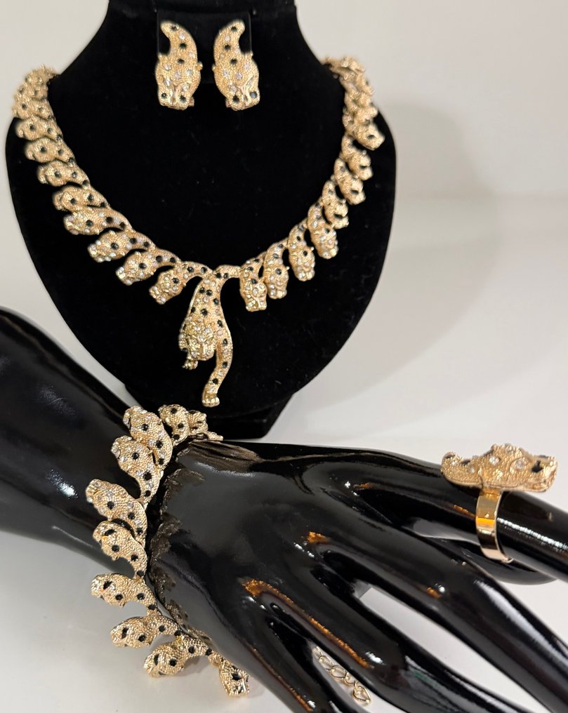 Θεματική συλλογή - Elegant Inspiration Cartier Panther Επιχρυσωμένο Σετ Κοκτέιλ: Κολιέ, Βραχιόλι, Σκουλαρίκια και #1.0