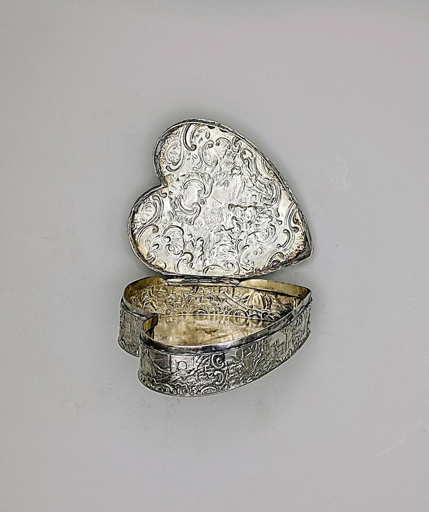19th Century Heart Shaped - Box - .800 silver #2.1