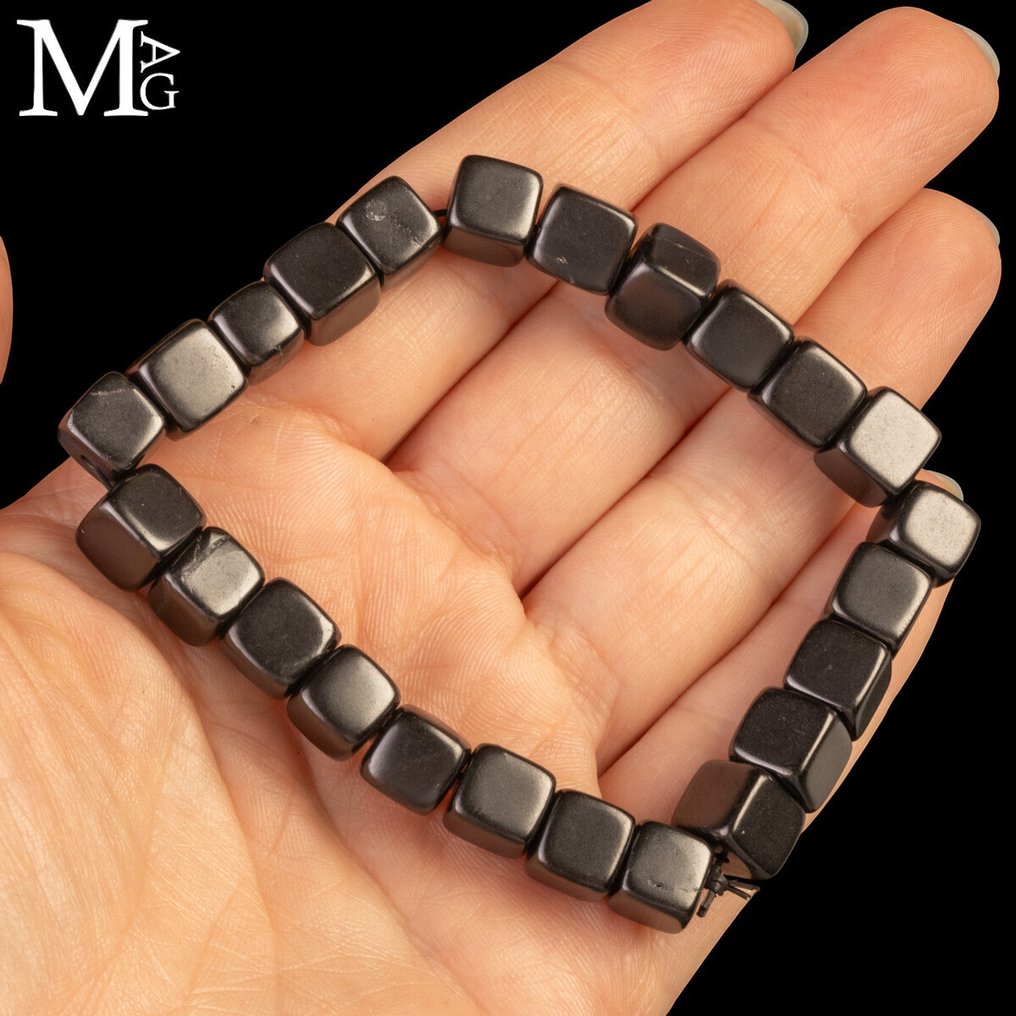 Puhtaan hiilimineraali, 2,0 miljardin vuoden ikäinen. Shungite - suojava hiilipohjainen mineraaliranneke - Korkeus: 200 mm - Leveys: 8 mm- 26 g #3.2