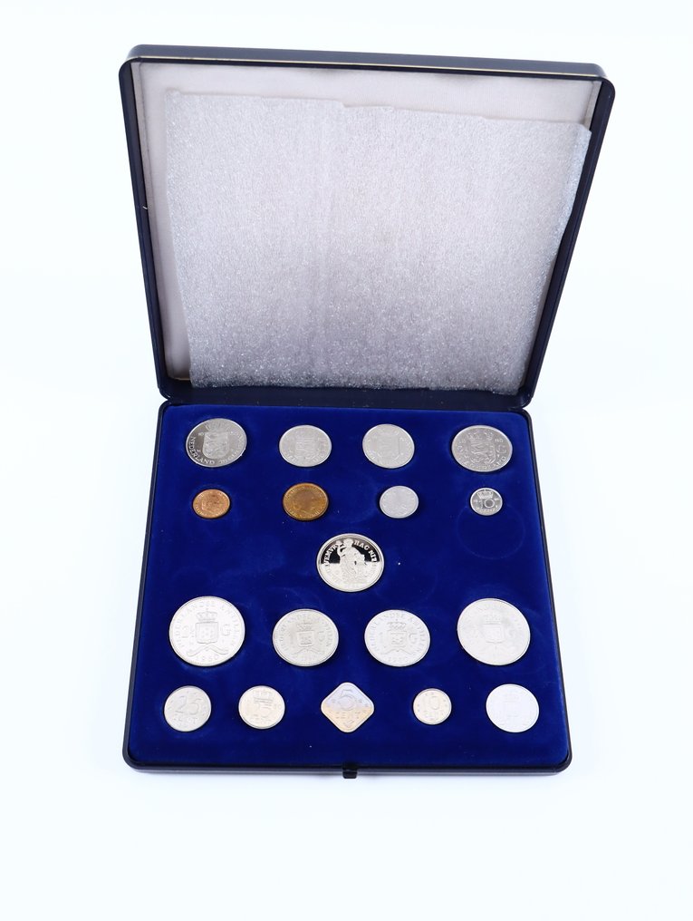 Netherlands. "1980 Koninkrijkset" (No reserve price) #1.0