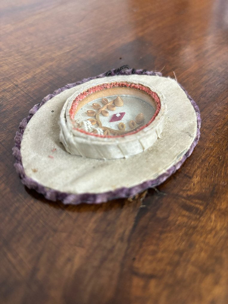  Pyhäinjäännöslipas - Paperi, Kangas - 1800-1850 - Pyhä Franciscus Salesin  #4.3