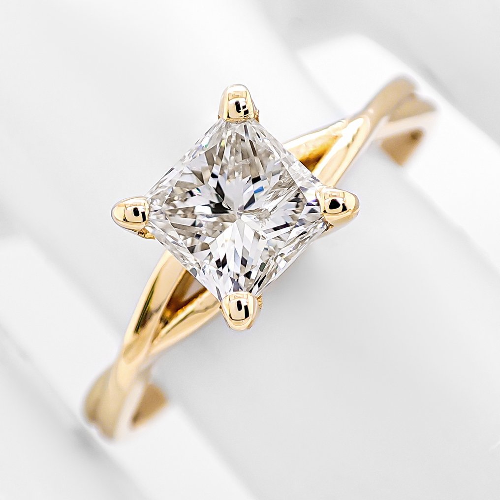 Ei pohjahintaa - Sormus - 14 kt. Keltakulta - 1.08ct. tw. Timantti (Luonnollinen) #2.1