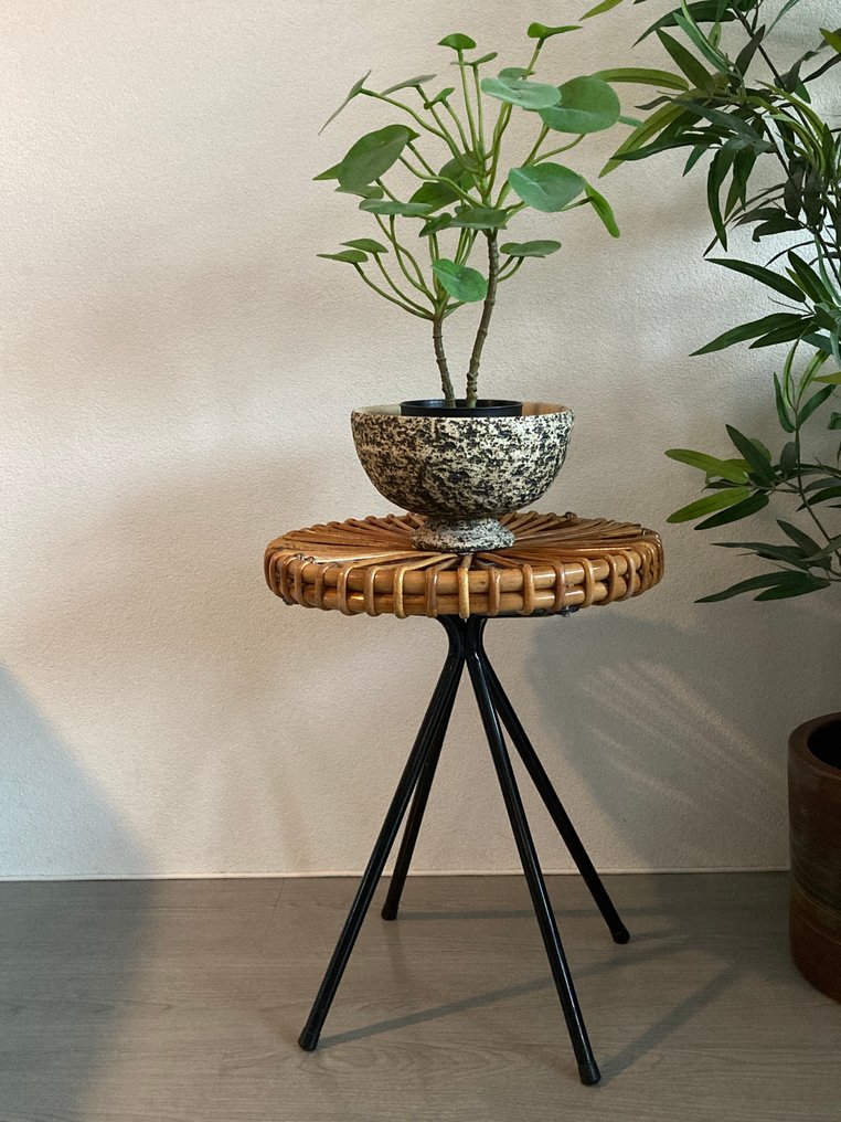 Rohé Noordwolde - Stool - rotan / black lacquered metal #1.0