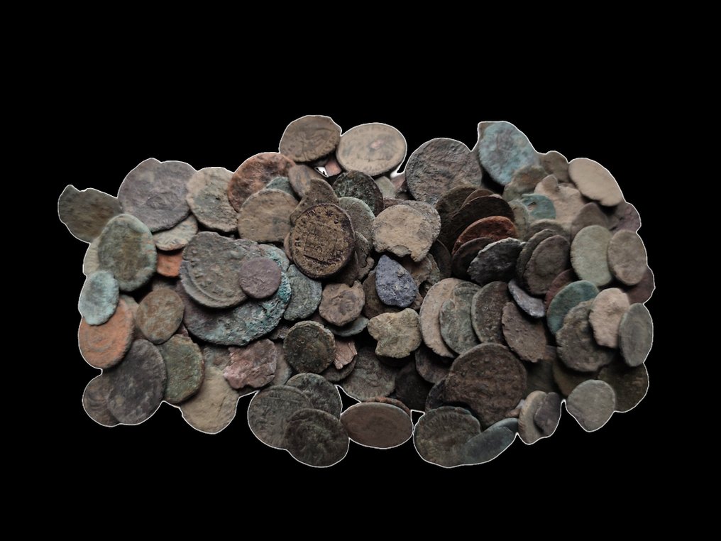 Ρωμαϊκή Αυτοκρατορία Lot of 200 Æ coins (3/4th-5th century AD)  (χωρίς τιμή ασφαλείας) #1.0