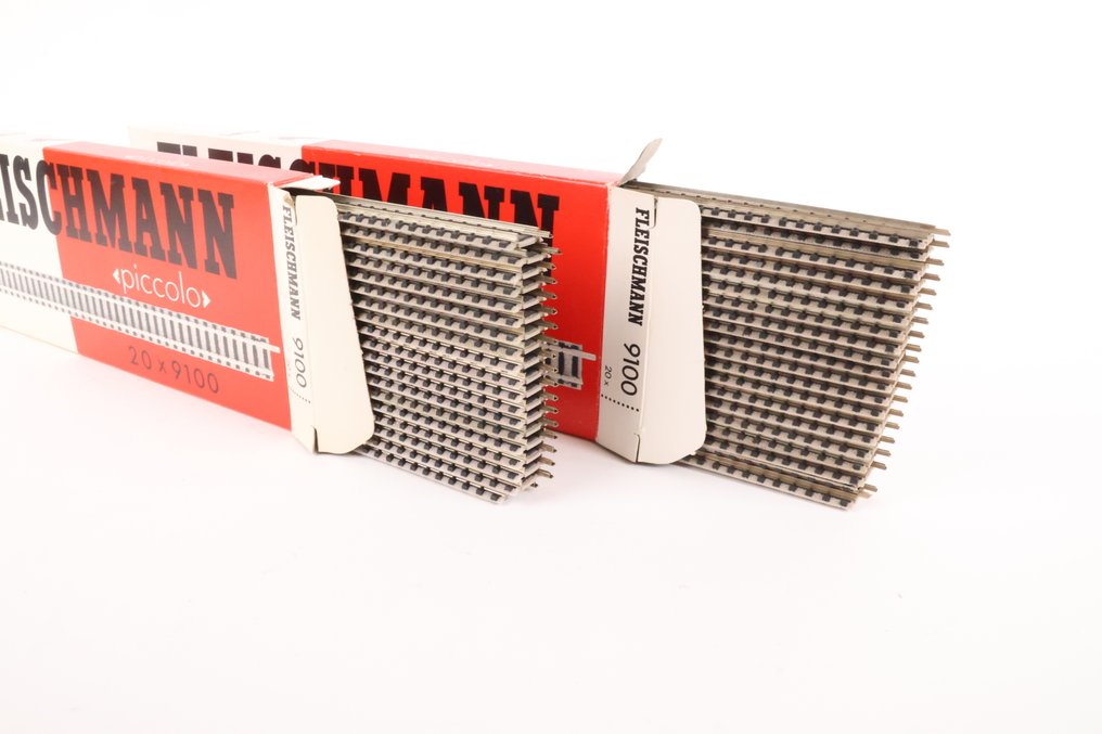 Fleischmann N - 9100 - Model train tracks (40) - Small right rail pieces 222mm #1.0