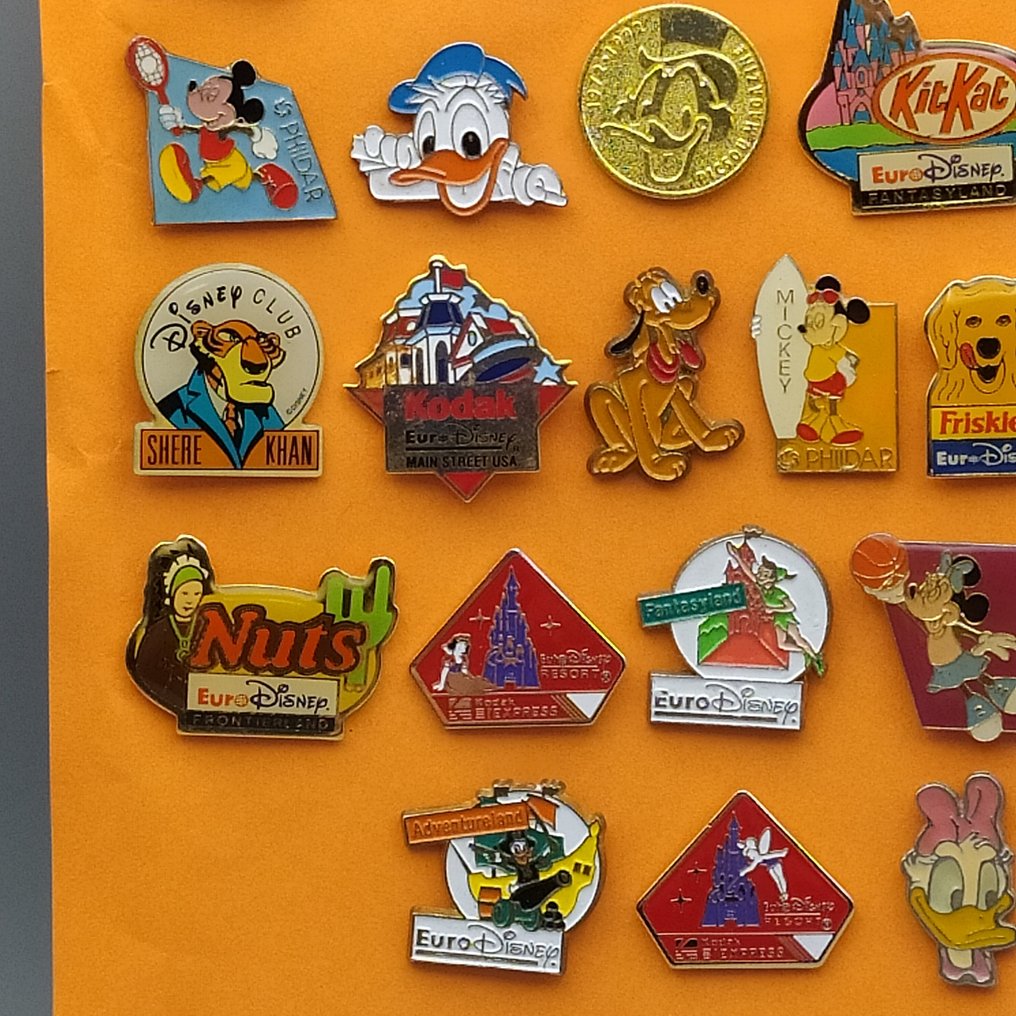 主題系列 - 52个别针套装 – 迪士尼世界 – 标志性角色与赞助别针 #4.3