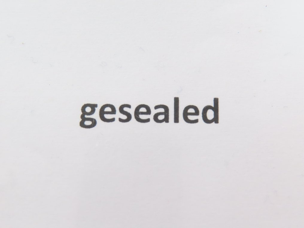 Faller, Noch, Vollmer H0 - 446/3625/66411 - Model train building kits (3) - Three building sets with a total of six stalls. #4.3