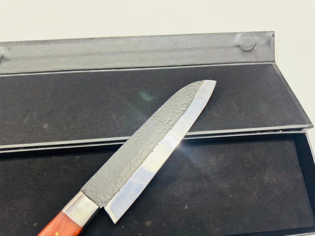HexClad - 厨刀 -  日本Santuko刀（050） - 钢制（少钢）橄榄木手柄带盒子 - 日本 - 日本的 Santuko Knife #4.3