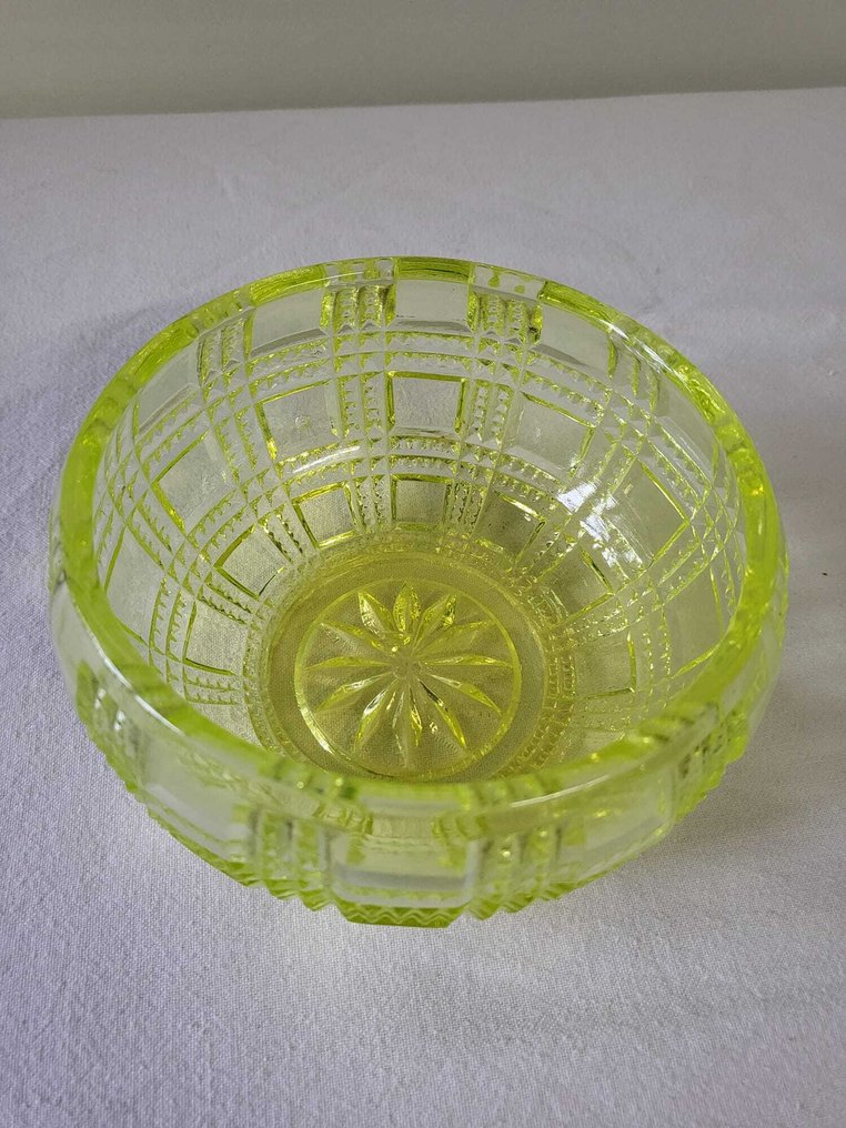 Μπολ - Γυαλί ουρανίου #1.0