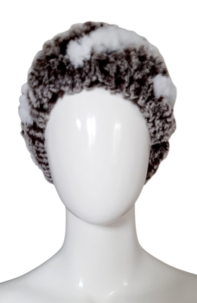 Artisan Furrier - Beanie (1) - Rex Chinchilla #4.3