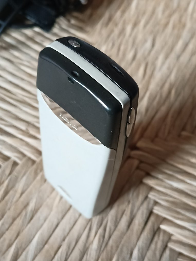 Nokia 8310 Millennium edition - Mobile phone #2.1