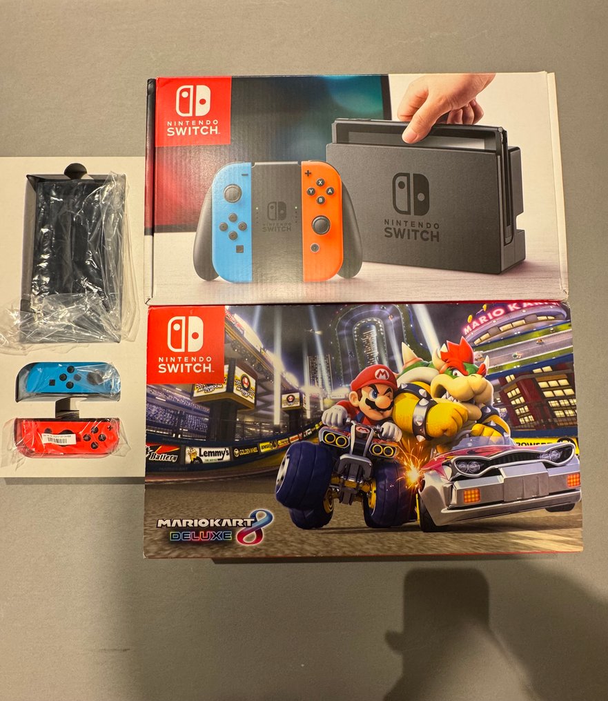Nintendo - Switch - Special Packaging Mario Kart 8 Deluxe -game not included - Video game - In original box #1.0