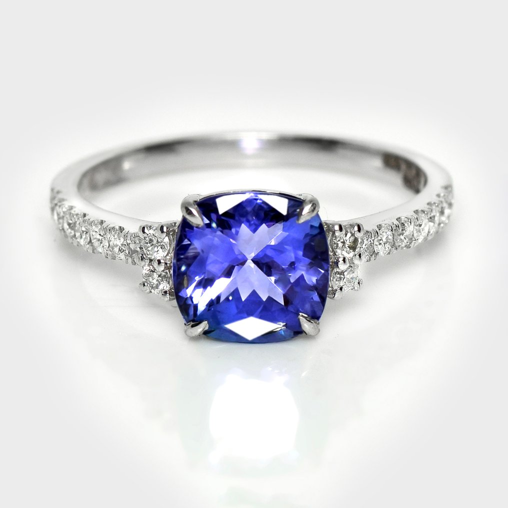 Sans prix de réserve - Bague - 14 carats Or blanc, HRD 1,76 ct Bleu Intense - 2.00ct. tw. Tanzanite - Diamant #1.0