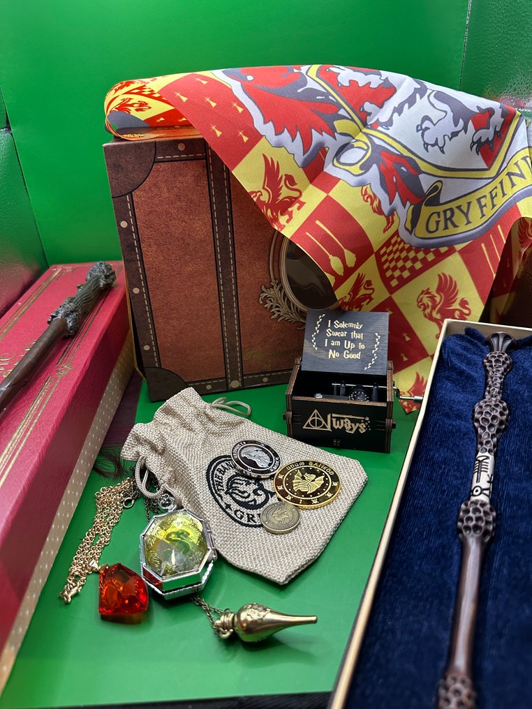 Harry Potter - Large collection of movie replica props - see images and description #2.1