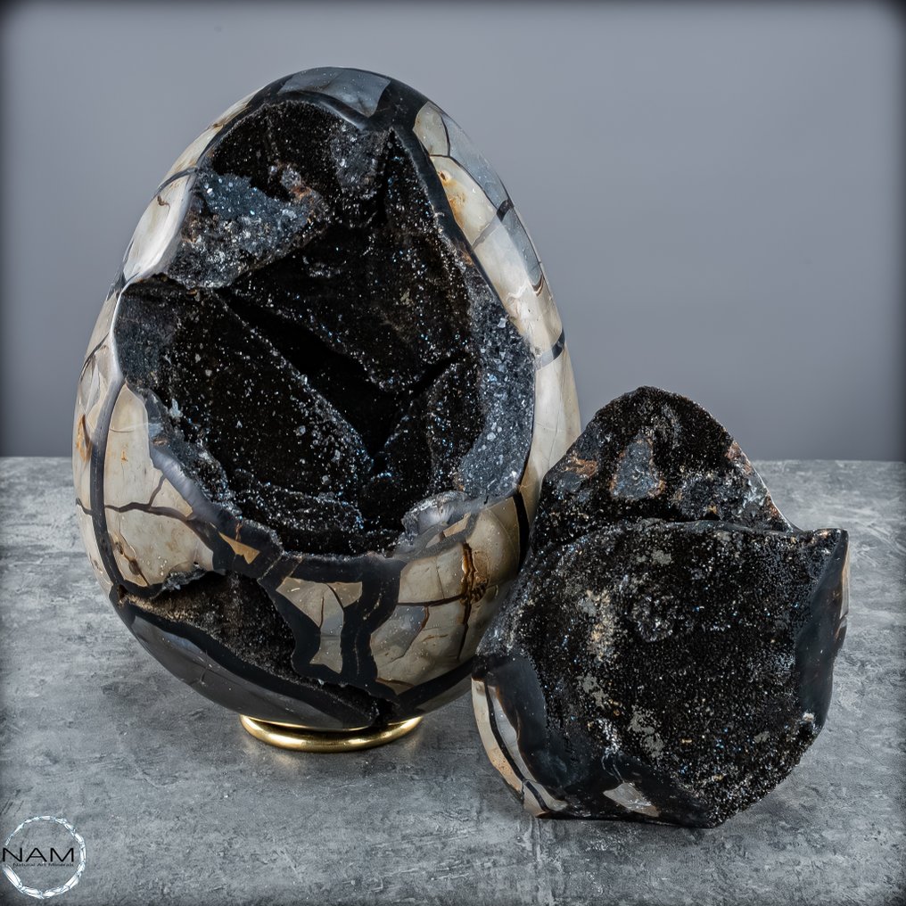 Septarien-Ei mit offener Druse – Fossiles Naturkunstwerk in edler Freiform Von Höchster Qualität- 7020.17 g #1.0