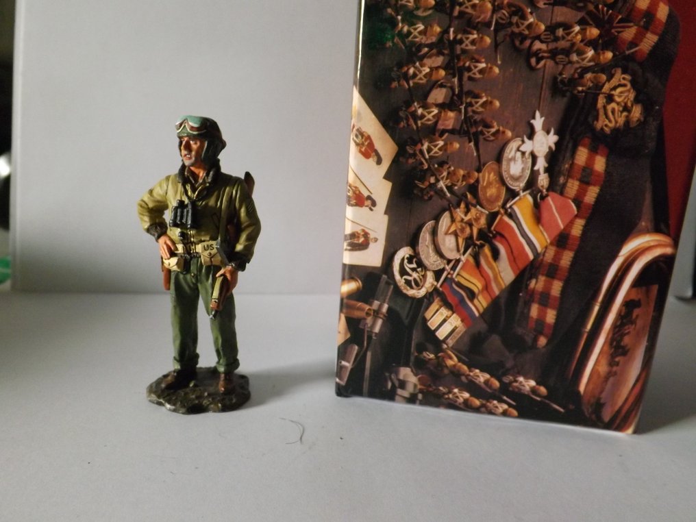 King and Country - Toy figure Sargento de Blindado Sherman EUA WW2 - 2000-2010 - Asia #1.0